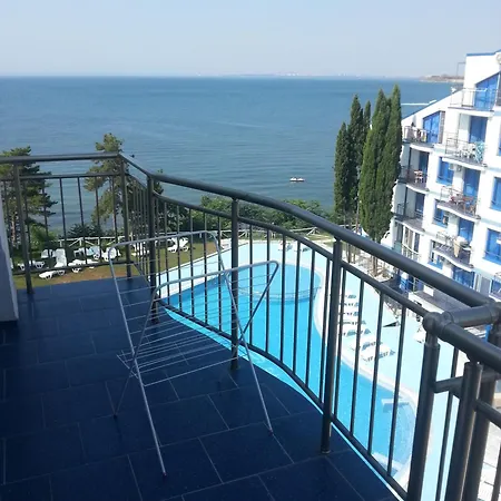 Blue Bay Palace Complex 2* ポモリエ