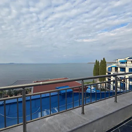 Blue Bay Palace Complex Поморие