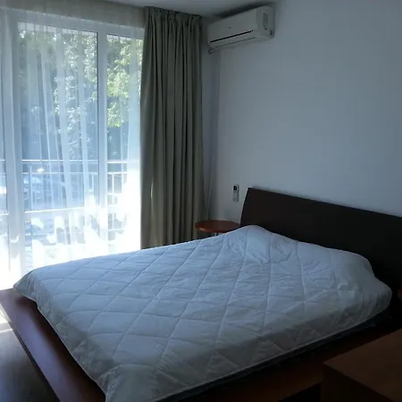Blue Bay Palace Complex Aparthotel 2*