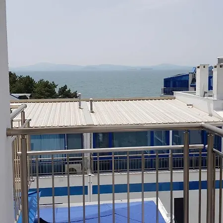 Апарт-отель Blue Bay Palace Complex 2*