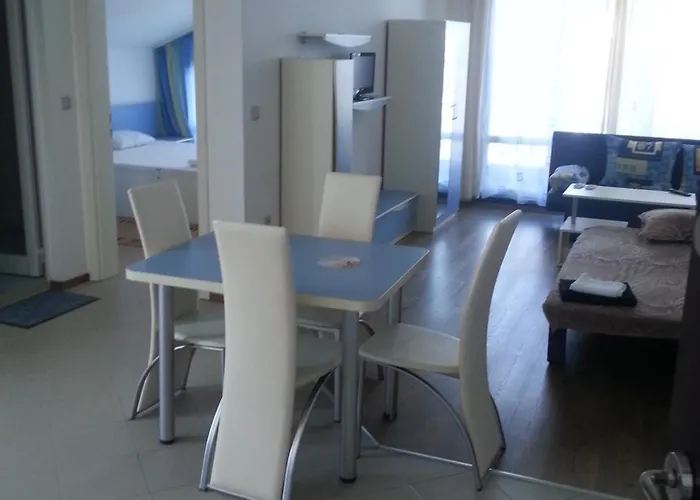 Blue Bay Palace Complex Lejlighedshotel 3*